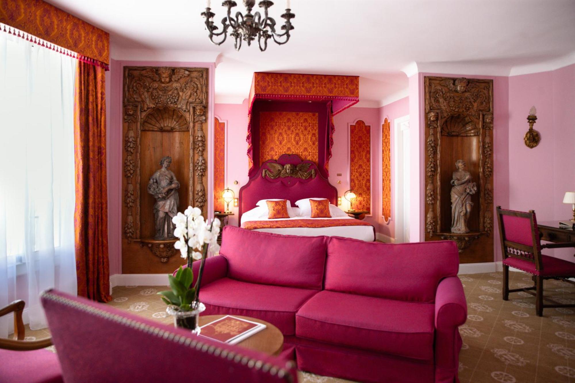 Negresco 5*