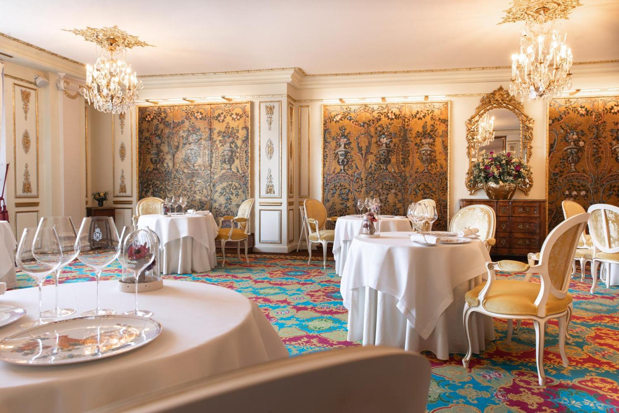 Negresco 5*